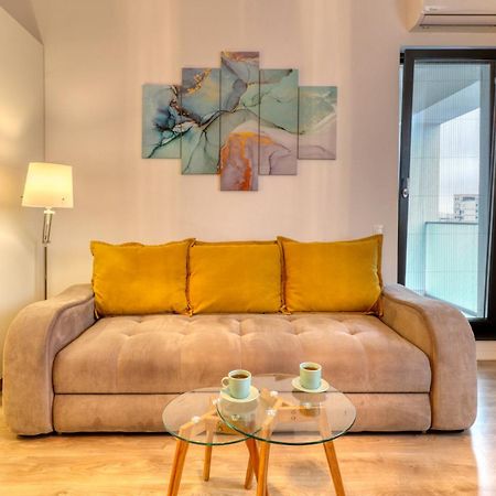 Inspiration Station - My Joyful, Cosy&Inviting Apt - Smart Thermostat - Private Parking - Ior Park - Long Term Price Cuts ブカレスト エクステリア 写真