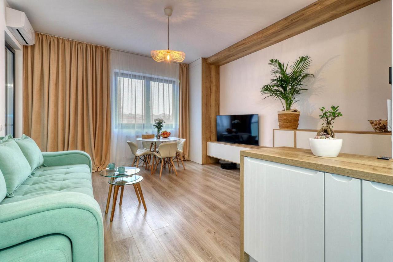 Inspiration Station - My Joyful, Cosy&Inviting Apt - Smart Thermostat - Private Parking - Ior Park - Long Term Price Cuts ブカレスト エクステリア 写真