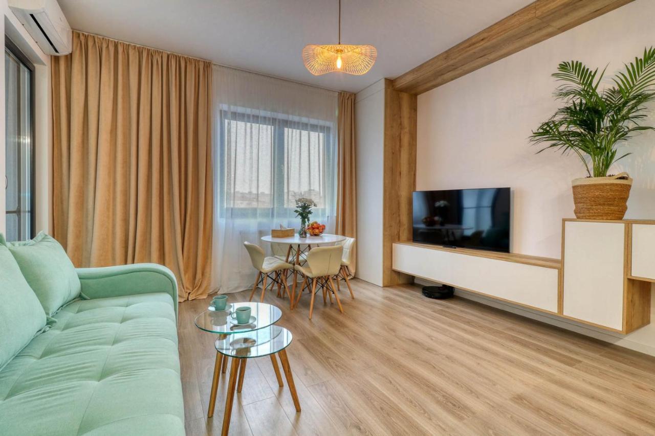 Inspiration Station - My Joyful, Cosy&Inviting Apt - Smart Thermostat - Private Parking - Ior Park - Long Term Price Cuts ブカレスト エクステリア 写真